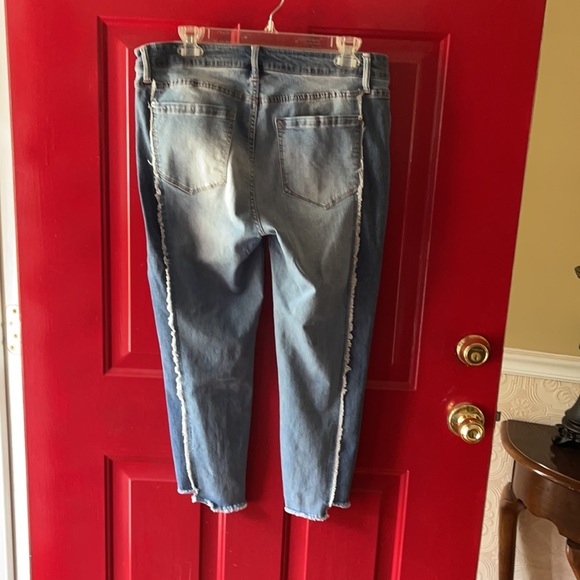 Women’s Kenzie jeans frayed sz 14 - Picture 3 of 3